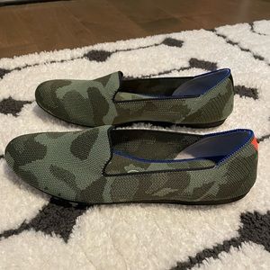 Camo Rothy’s loafers size 8.5 GUC